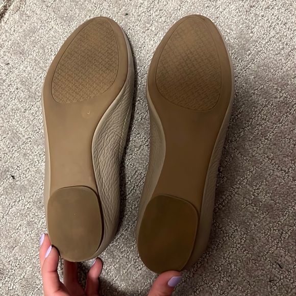 Tory Burch Flats size 8 - Picture 3 of 4
